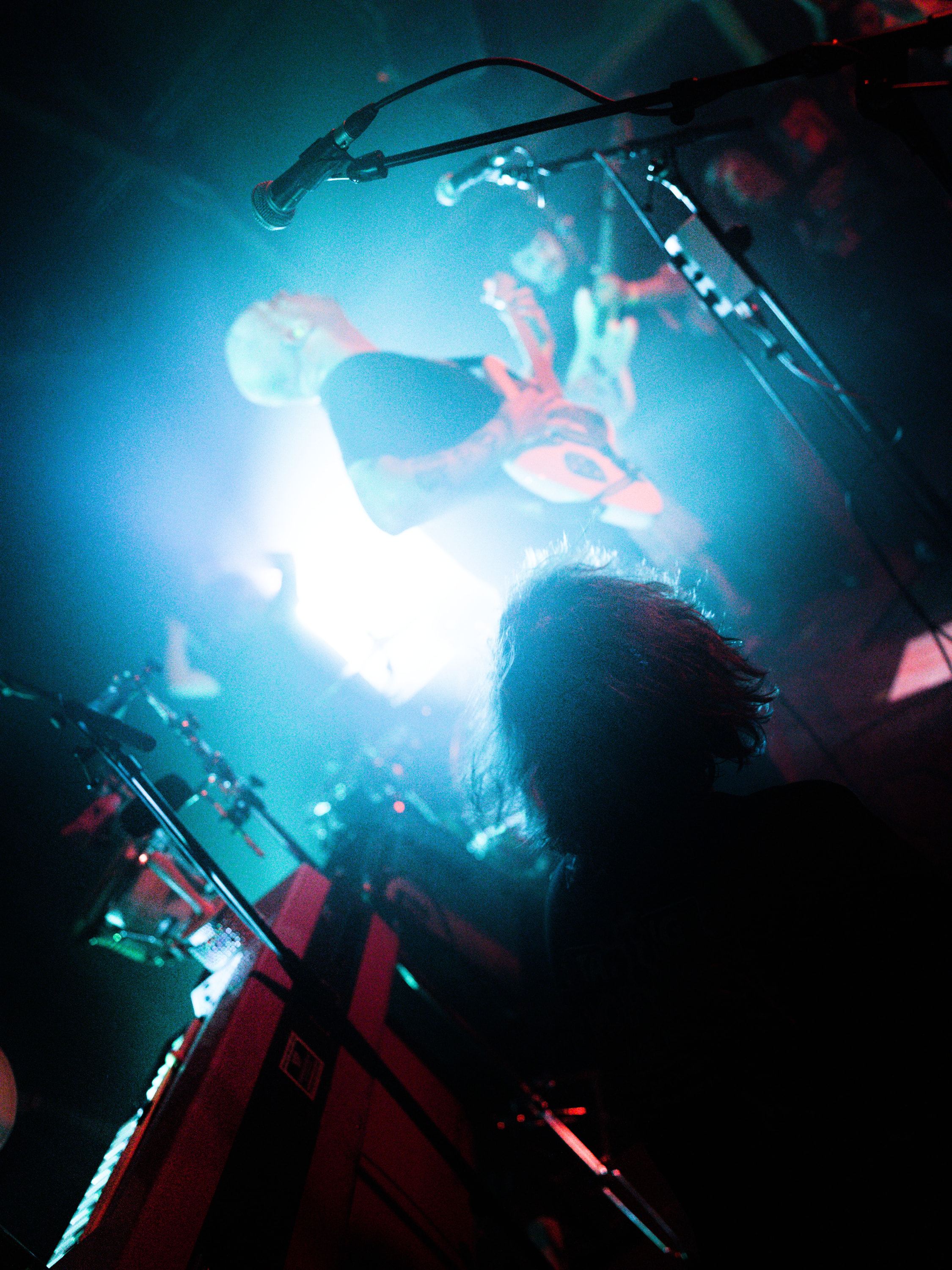 IGUANA DEATH CULT performing live — concert photograph by Fritz Panse