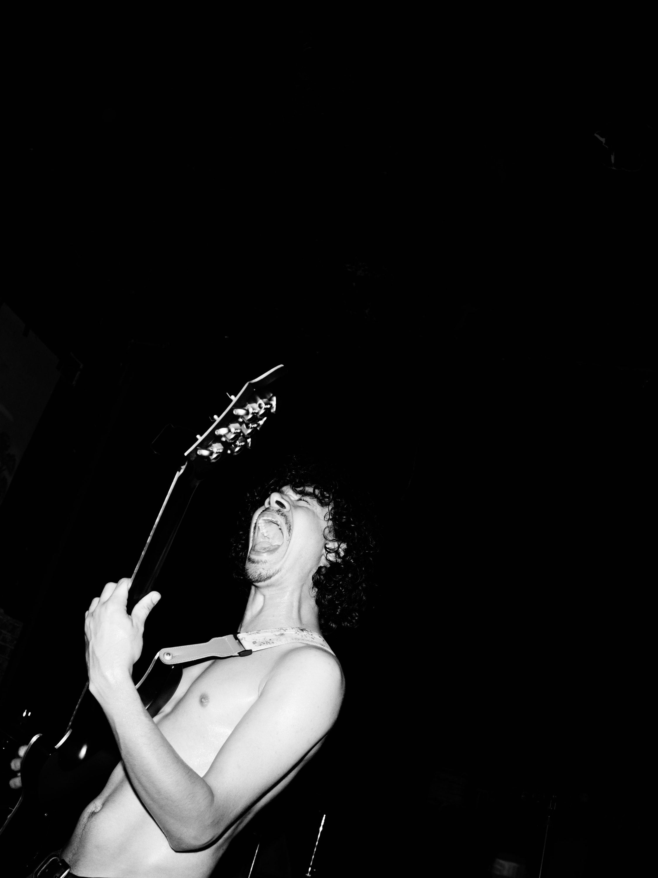 WAZOO performing live — concert photograph by Fritz Panse